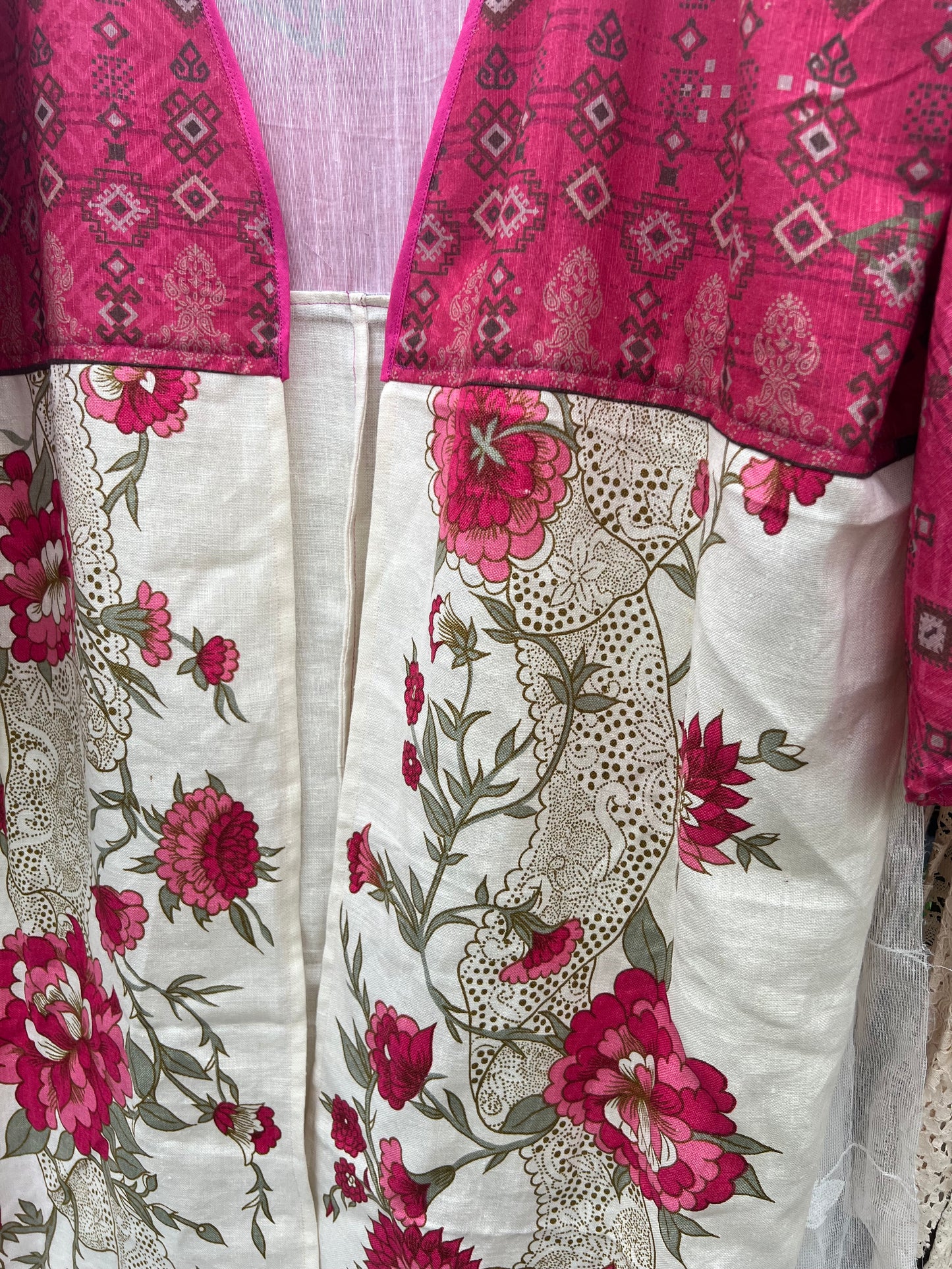 'Cassie' 70s Floral and Fuchsia Pink Duster Coat