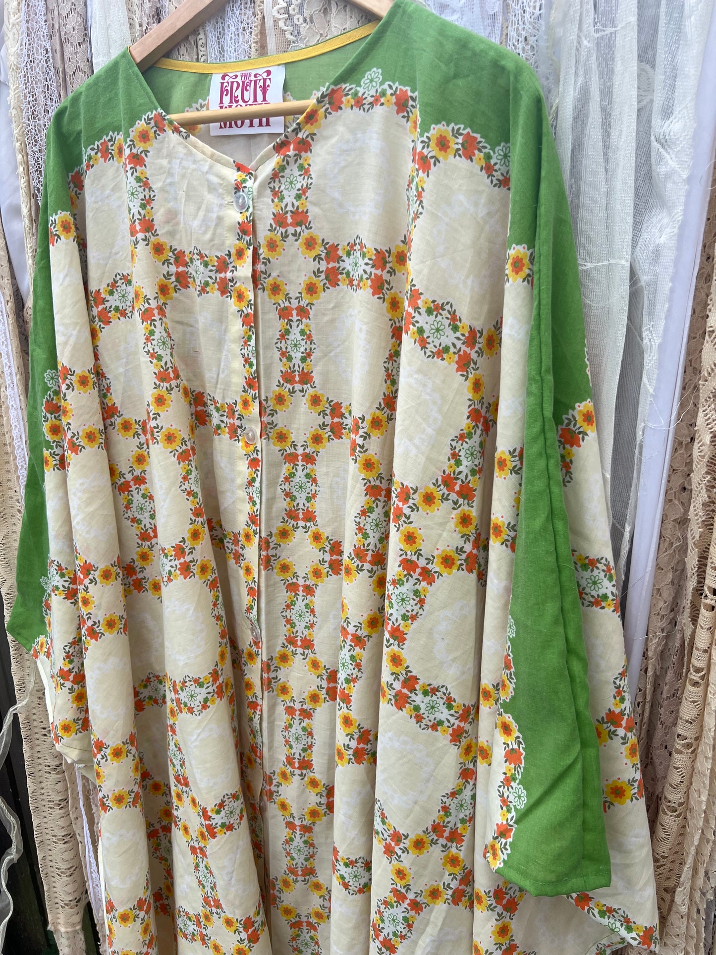 'Rosanne' 70s Sunny Floral Button Uo Kaftan