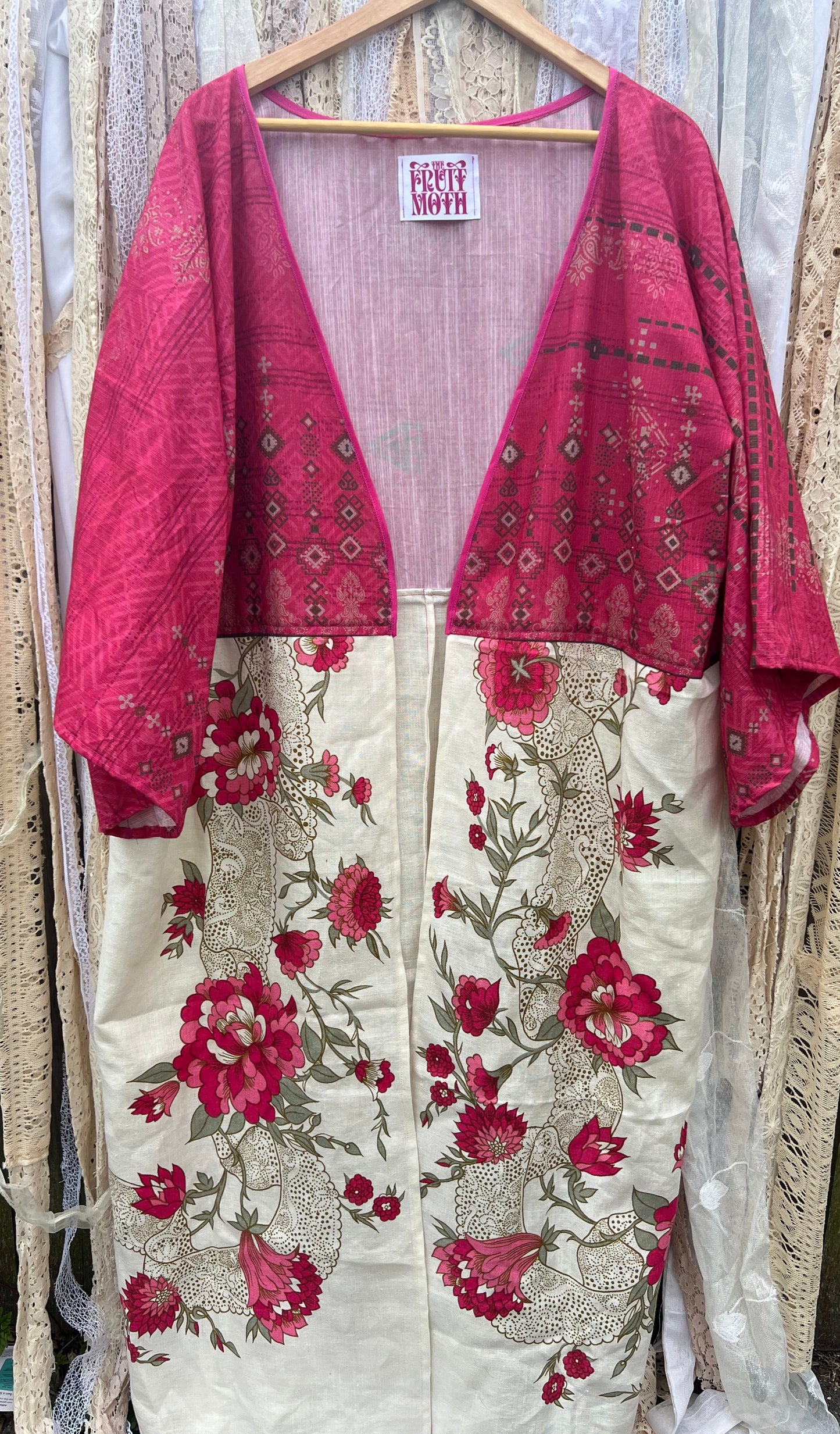'Cassie' 70s Floral and Fuchsia Pink Duster Coat
