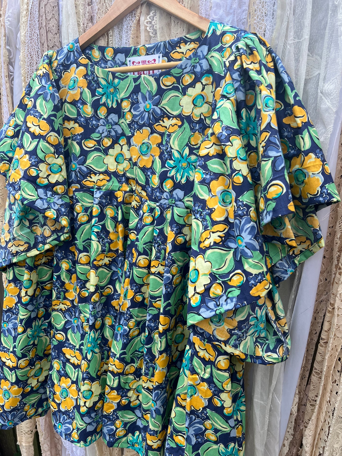 'Leonie' Retro Floral Angel Sleeve Tunic