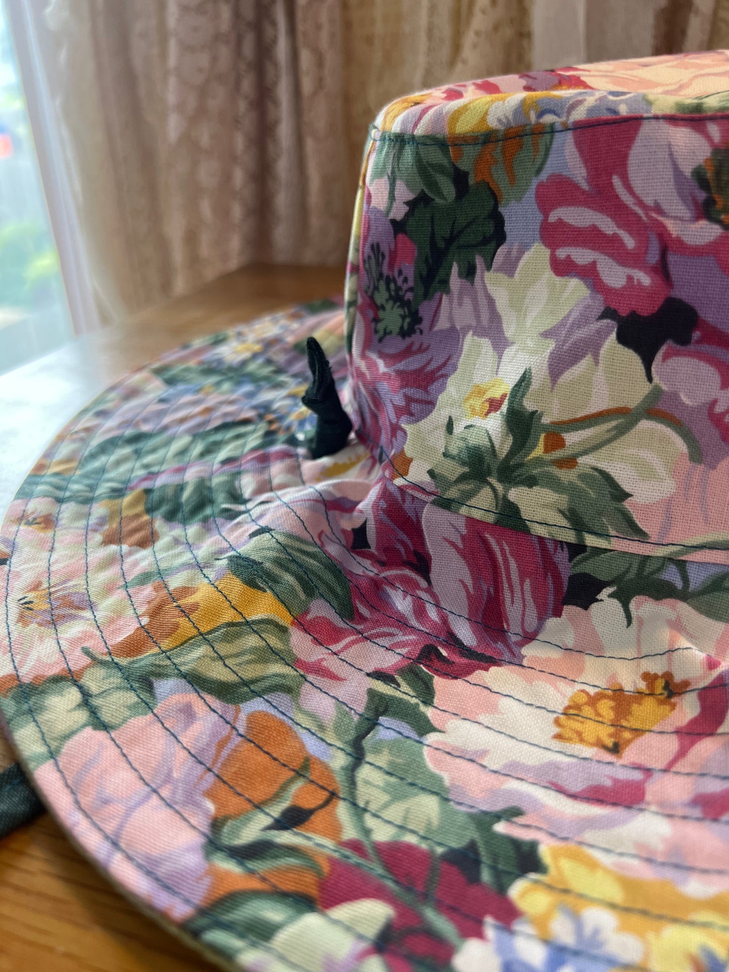 Floral-patterned hat with a colorful design