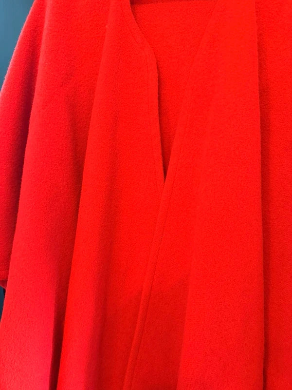 Stunning bright red pure new wool vintage Peter Martin cape