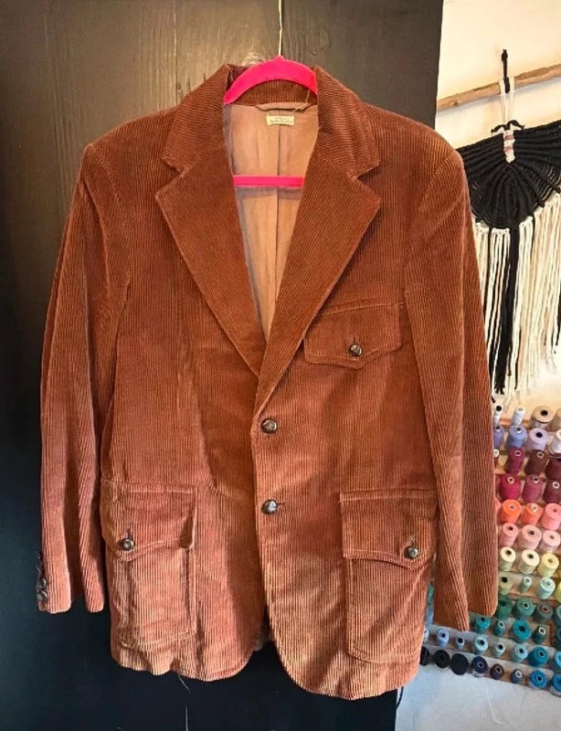 Vintage Czechoslovakian Corduroy brown blazer with detailed button pockets