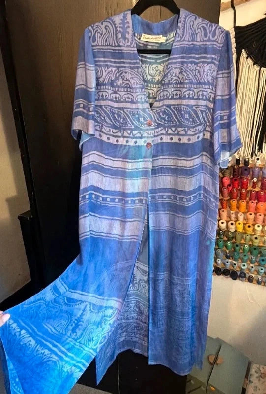 Collectibles by Richard Robert’s blue patterned short sleeve longline shirt dress kimono