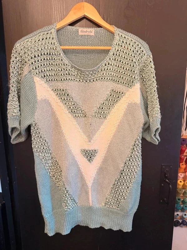 Beautiful Cindriela vintage crochet turquoise short sleeve jumper