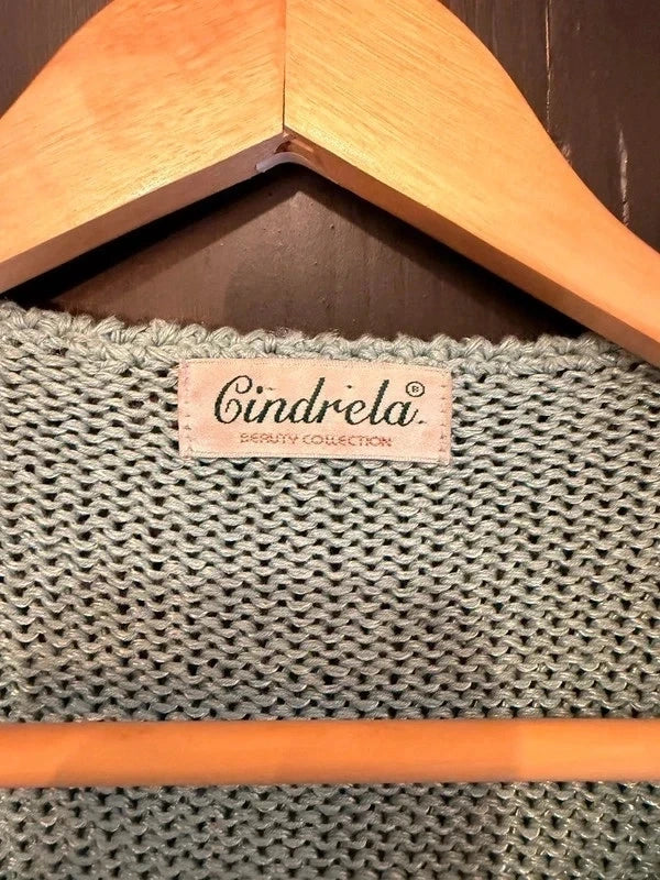 Beautiful Cindriela vintage crochet turquoise short sleeve jumper