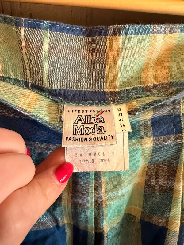 Gorgeous vintage check summer cotton shorts