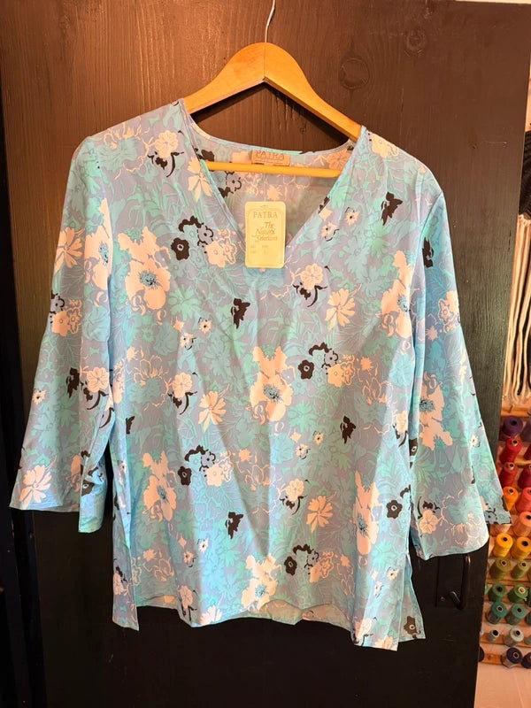 Stunning Patra silk brand new with tags 100% silk floral blouse
