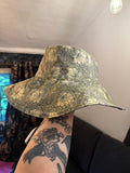 Wide brim hat 1