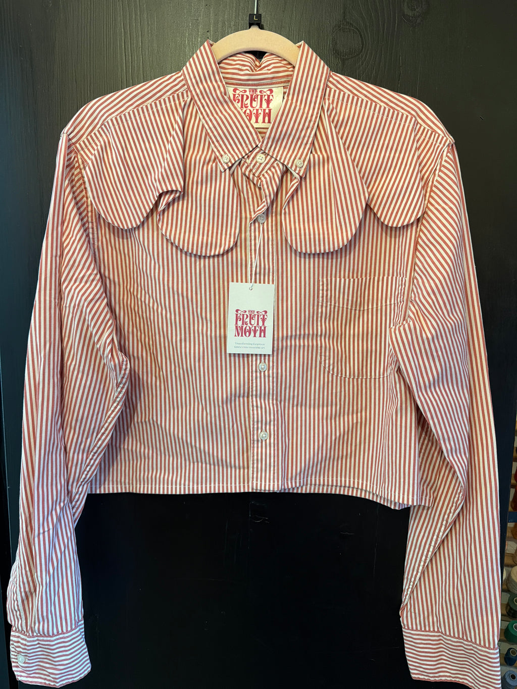 Red Stripe Wave Collar Cropped Blouse- L