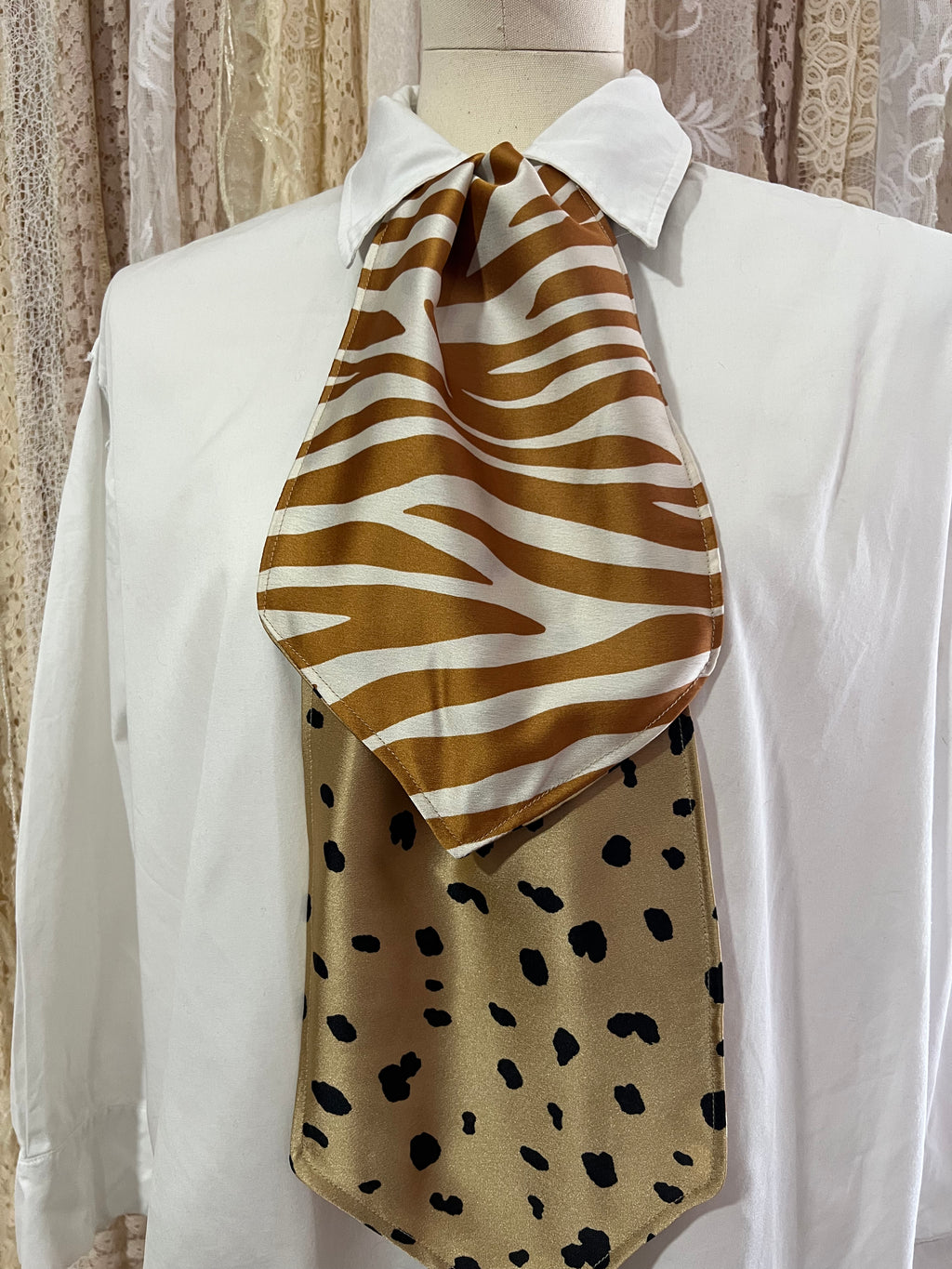Animal Print Reversible Cravat