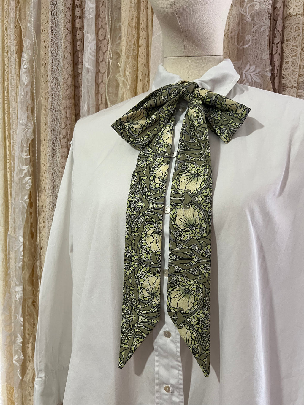 Pimpernel Green Floral Pussybow Tie Collar