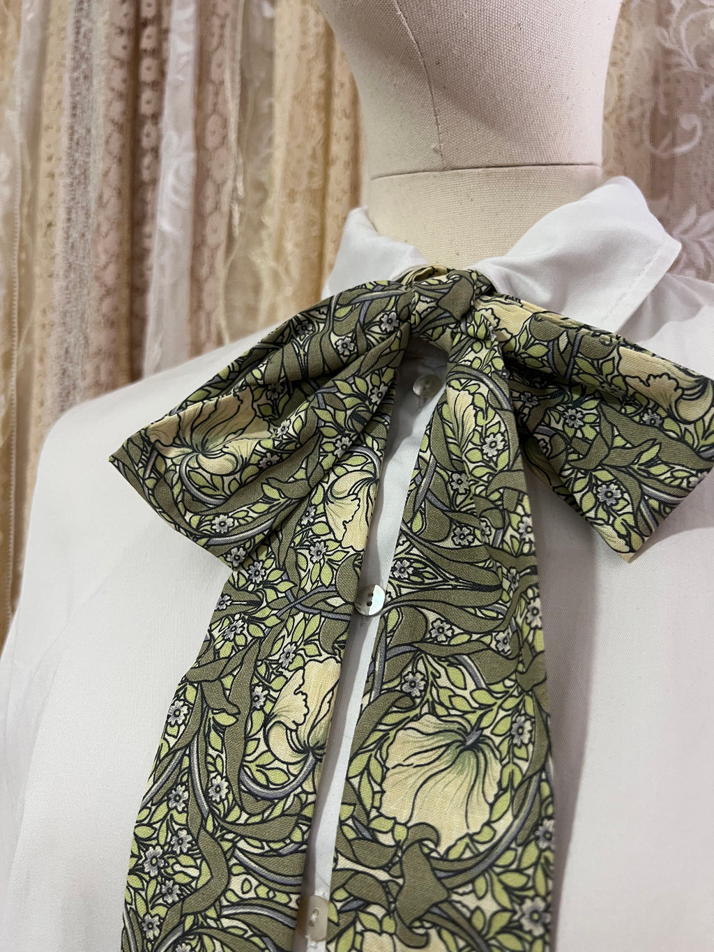 Pimpernel Green Floral Pussybow Tie Collar