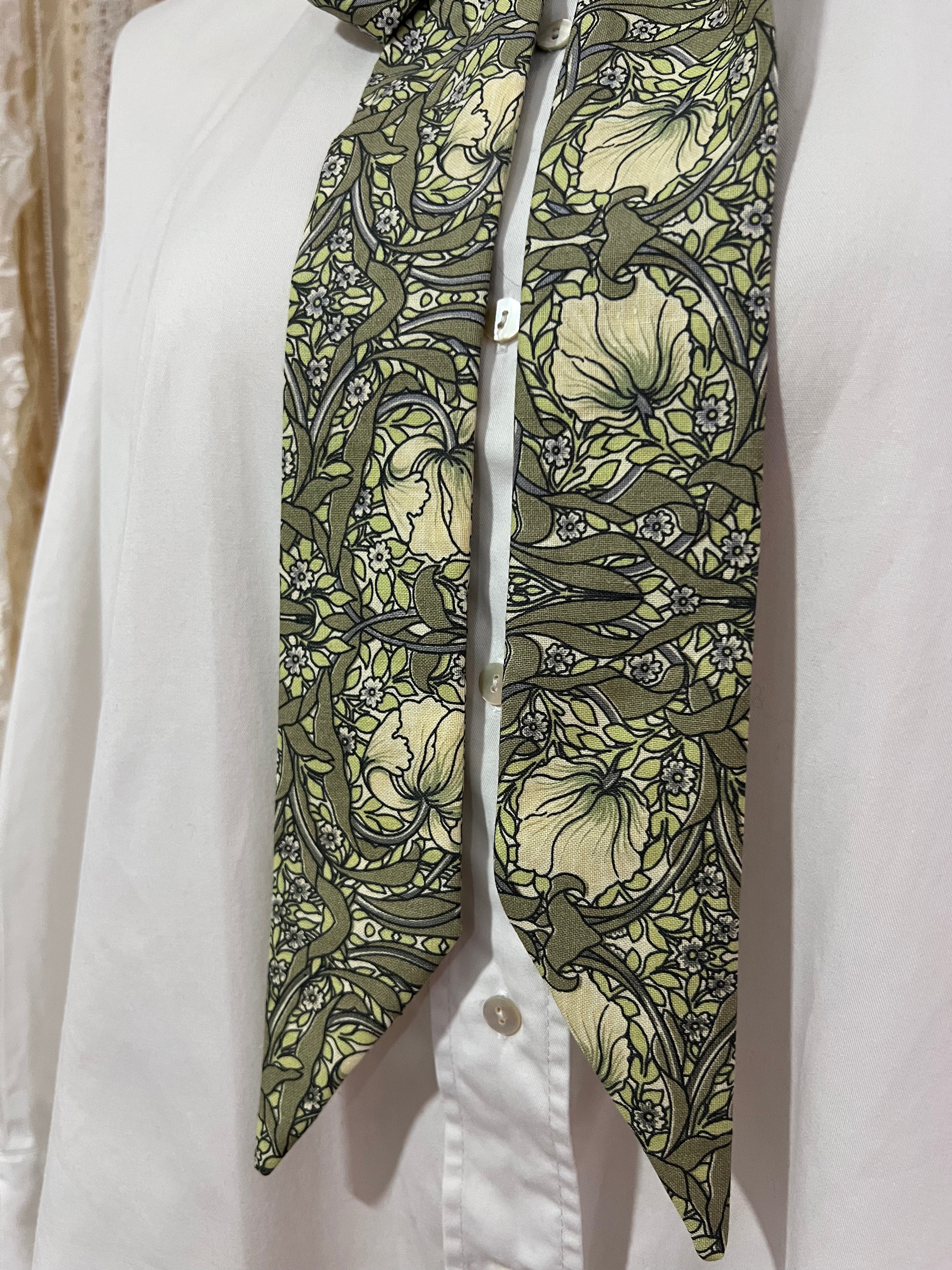 Pimpernel Green Floral Pussybow Tie Collar