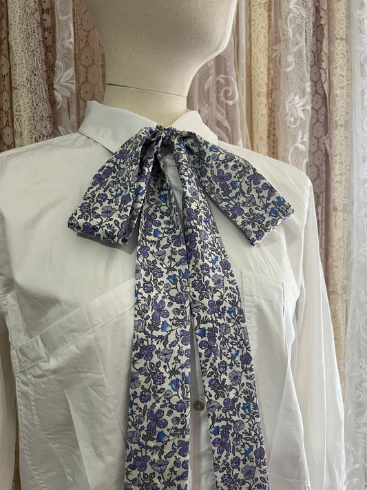 Purple Meadow Pussybow Tie Collar