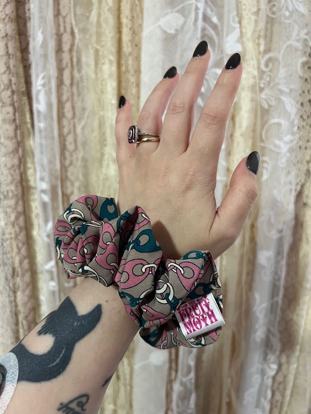 Chain Link Scrunchie