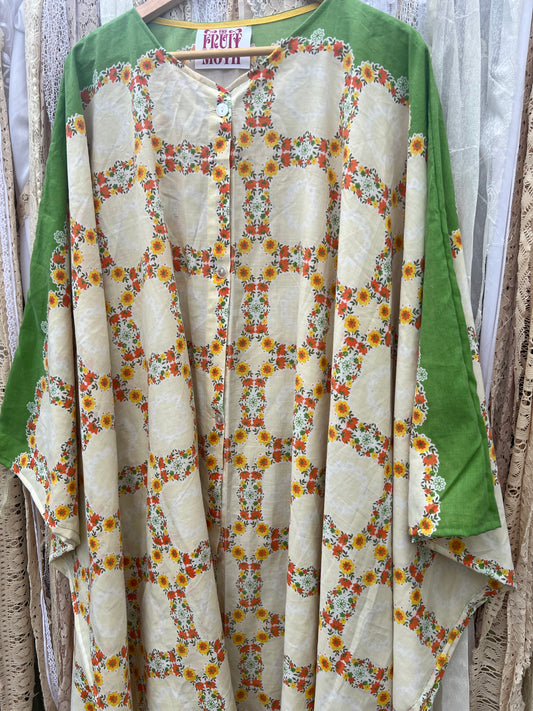 'Rosanne' 70s Sunny Floral Button Uo Kaftan