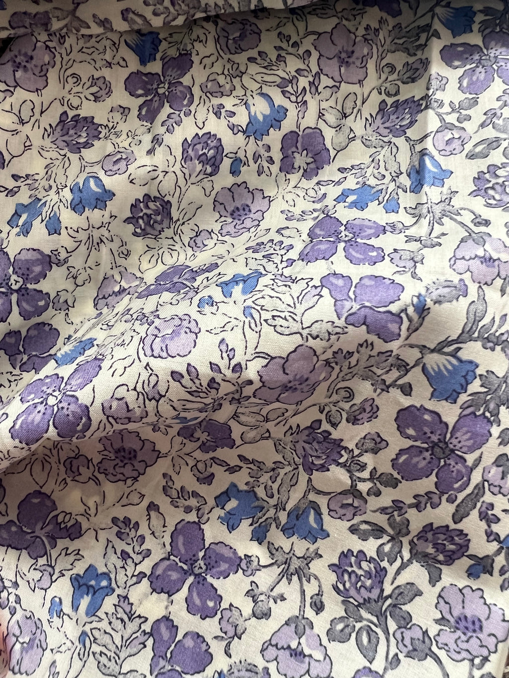 Purple Meadow Pussybow Tie Collar