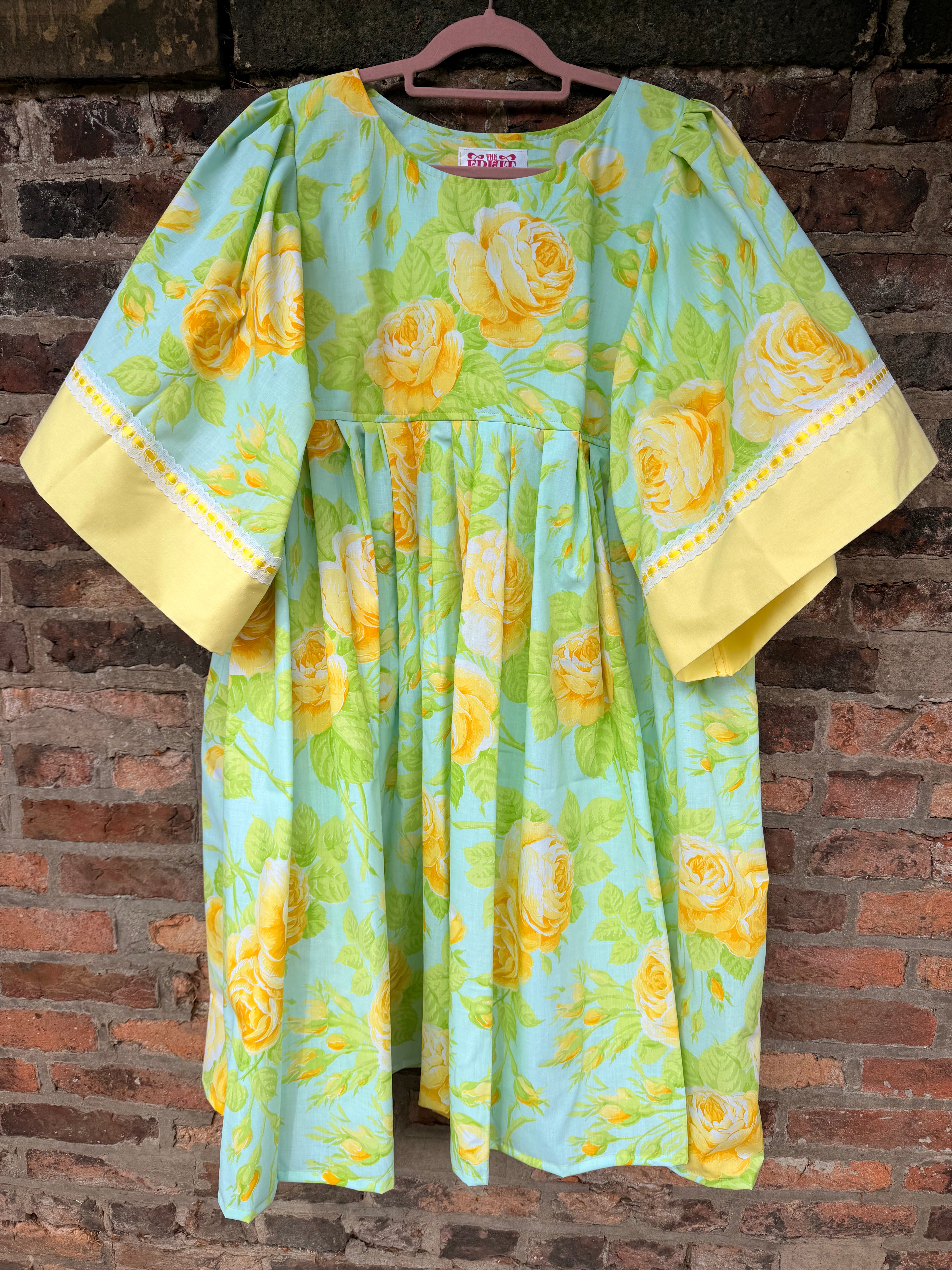 Rosalie Angel Sleeve Midi Dress (UK size 14-20)