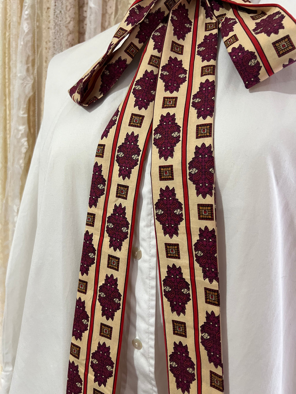 Regal Tile Print Pussybow Tie Collar