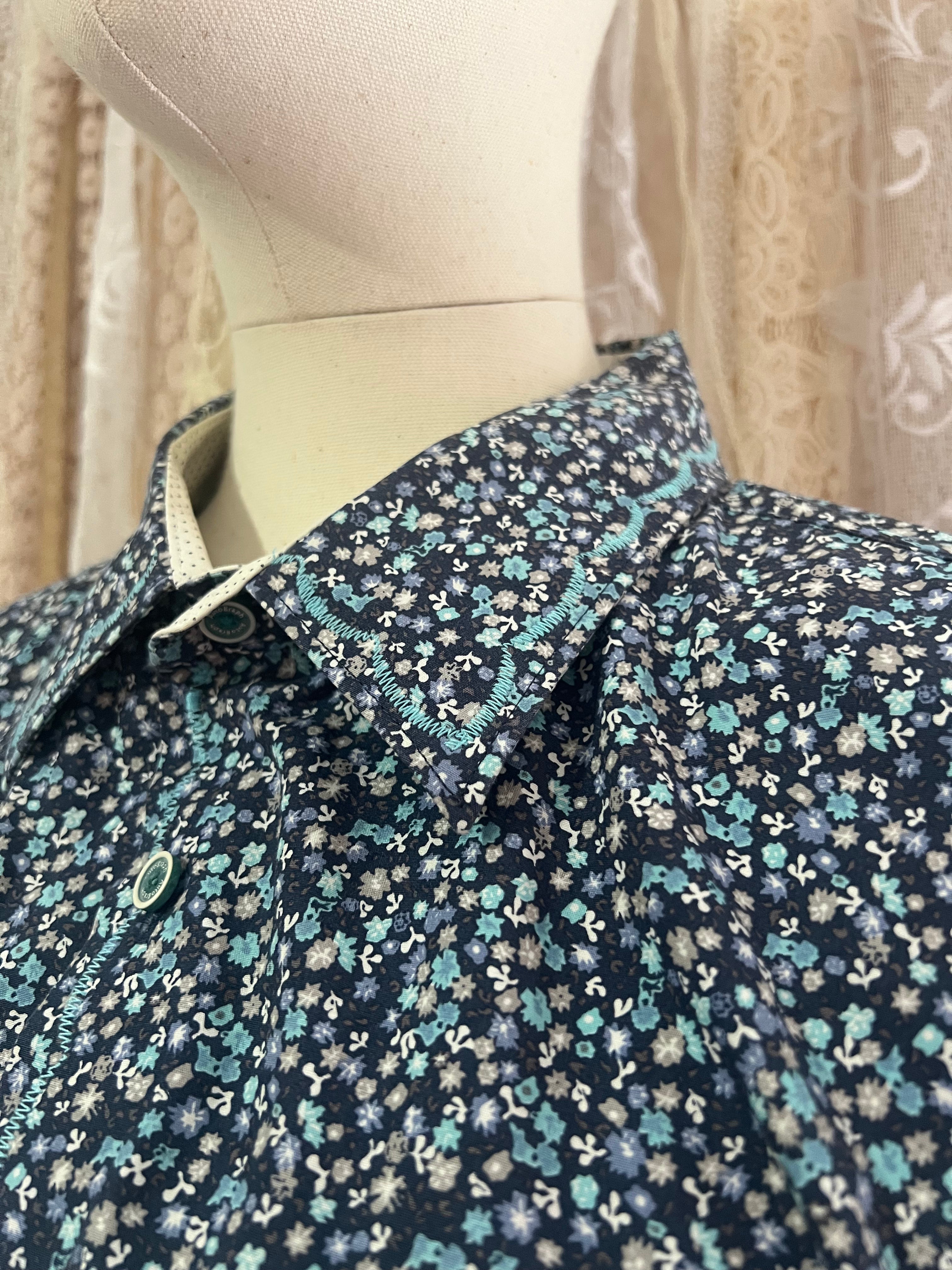 Reworked Embroidered Detail Cropped Blouse in Blue Ditsy Floral - XL