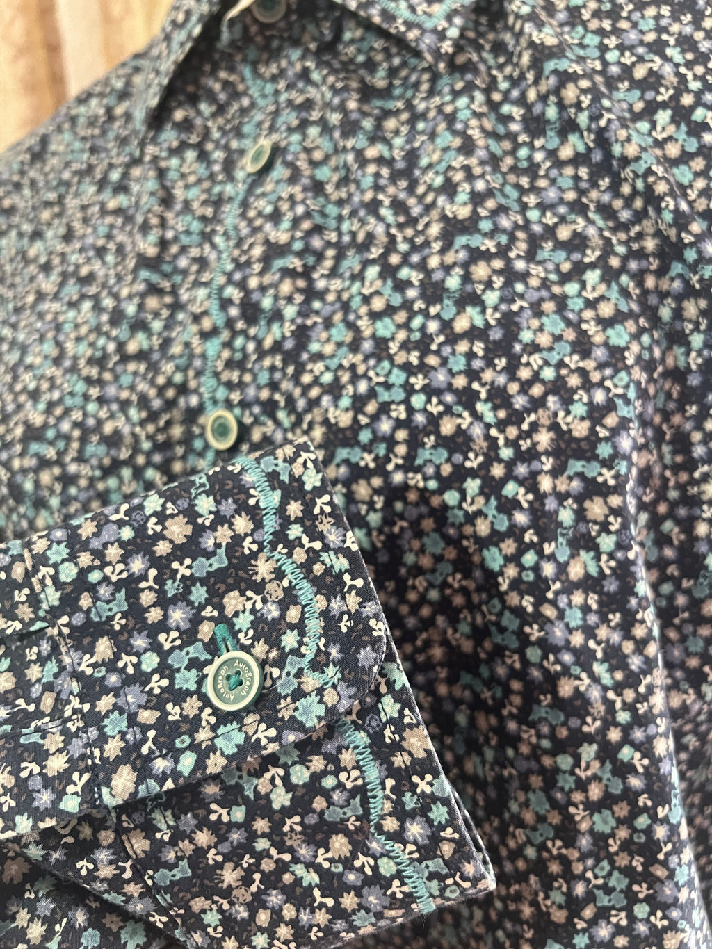 Reworked Embroidered Detail Cropped Blouse in Blue Ditsy Floral - XL