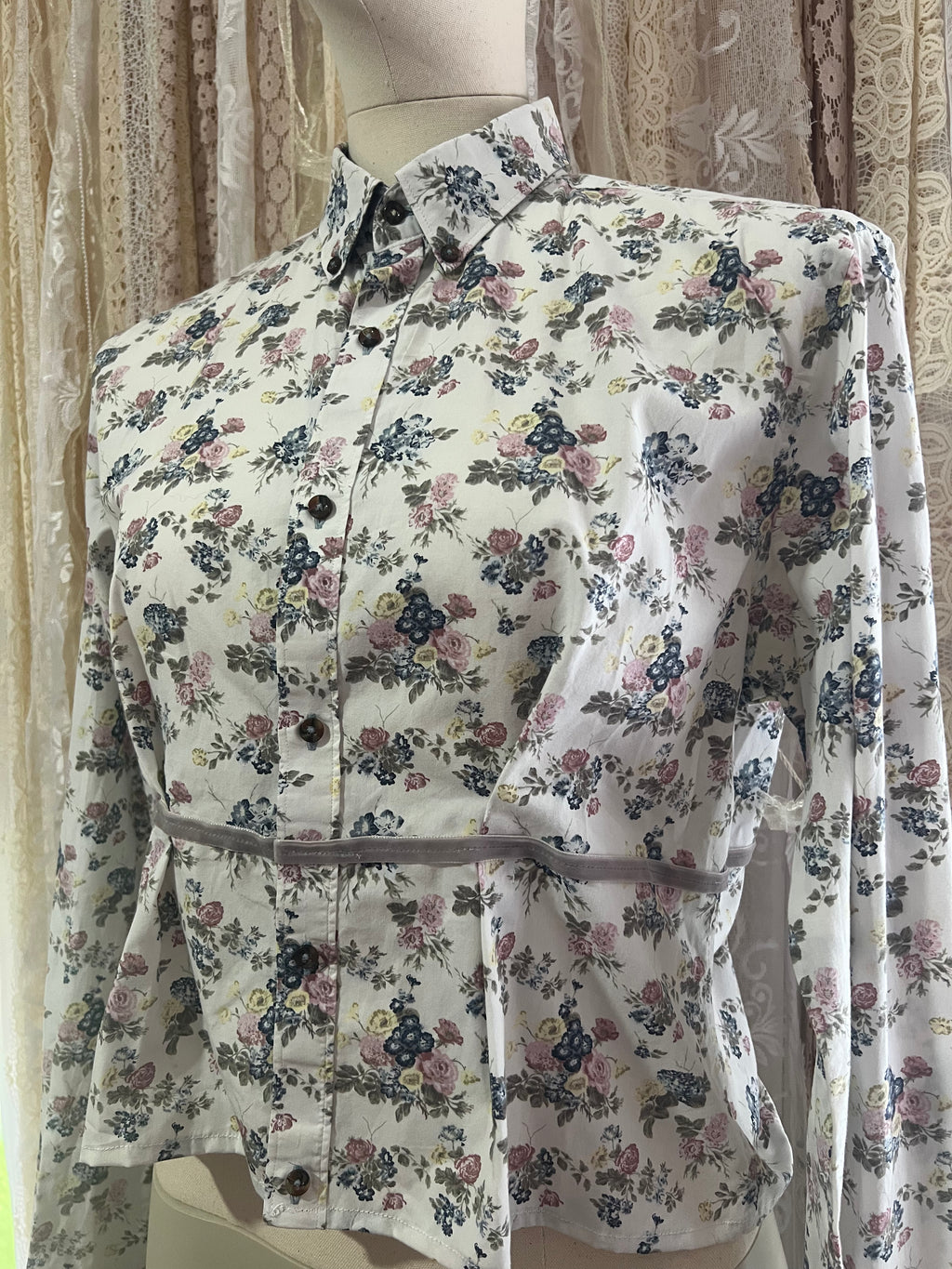 Reworked Peplum Cropped Blouse in Antique Floral - M