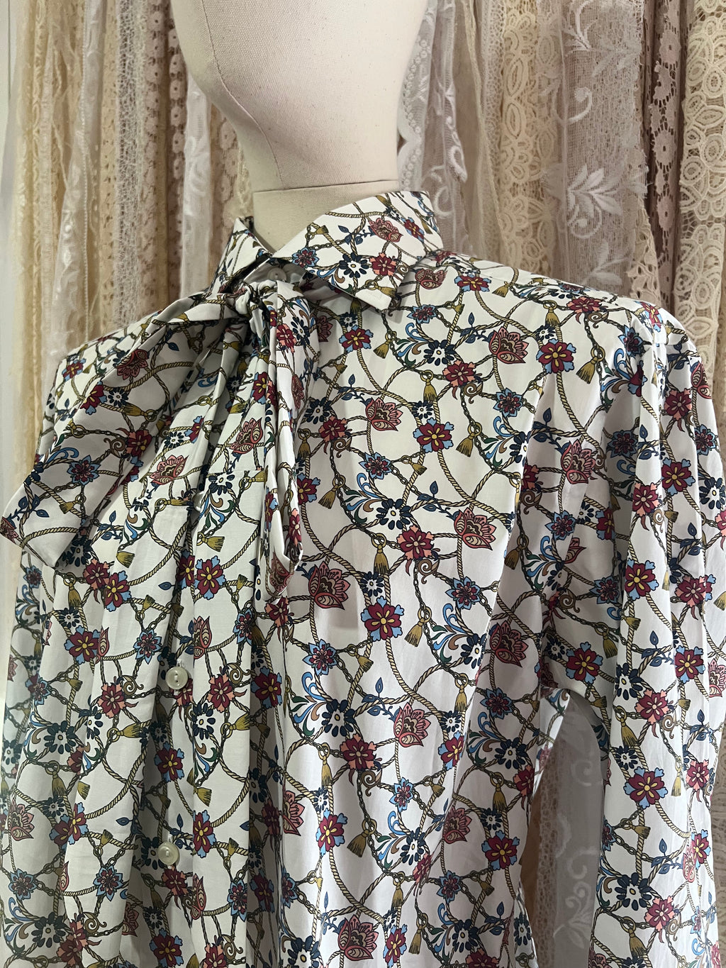 Reworked Pussybow Collar Cropped Blouse in Tassel Floral - L