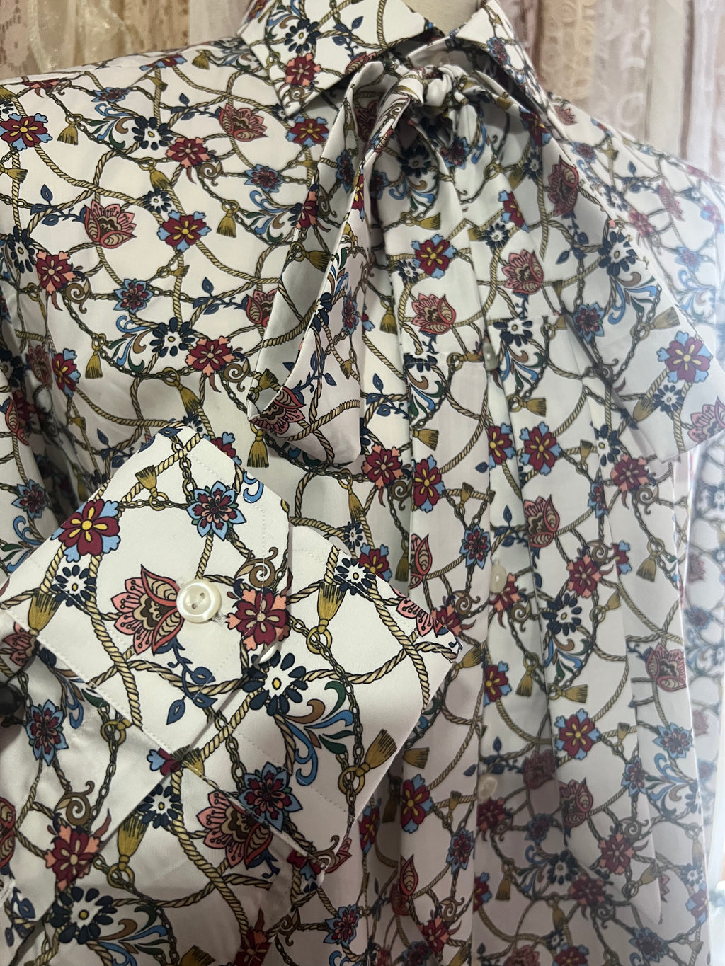 Reworked Pussybow Collar Cropped Blouse in Tassel Floral - L