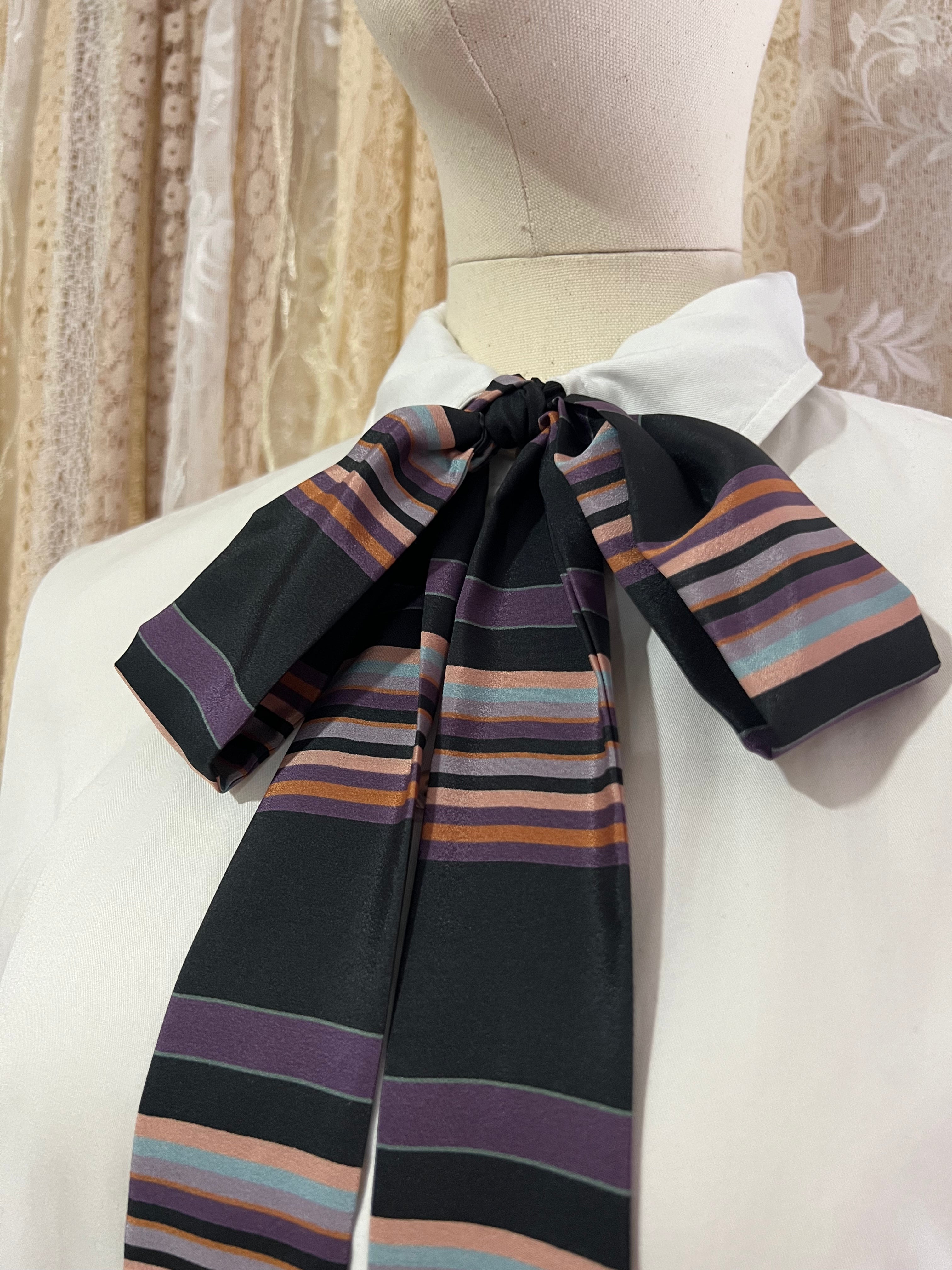 Silky Stripe Pussybow Tie Collar