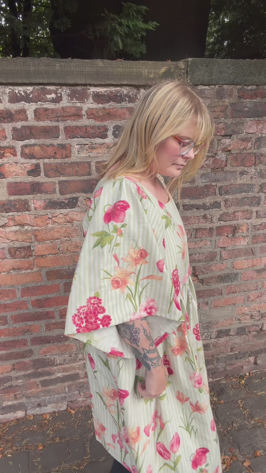 Lynette Angel Sleeve Maxi Dress (UK size 14-20)
