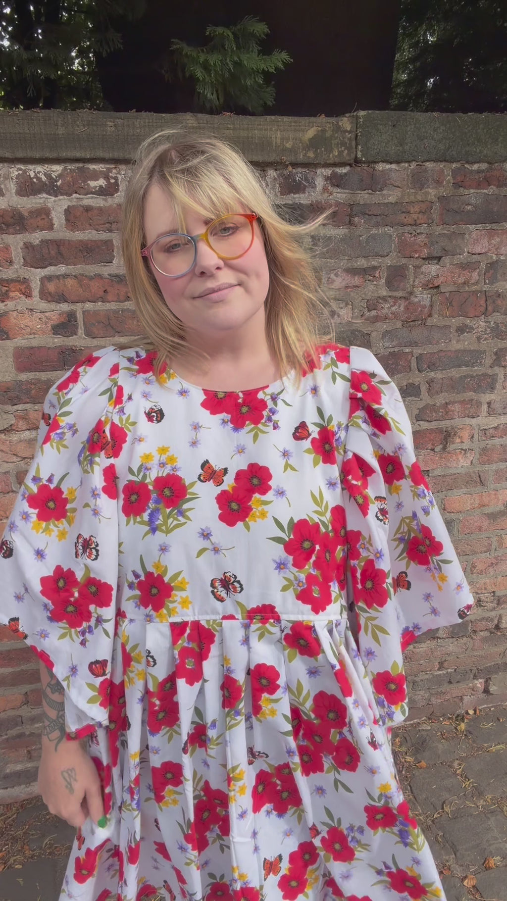 Poppy Angel Sleeve Midi Dress (UK size 12-18)